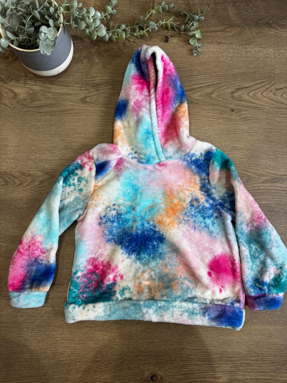 H&M Girls 6X/7 Multicolor Tie Dye Fuzzy Fleece Hoodie
